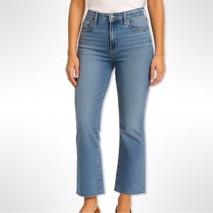 Levi’s 725 High Rise Bootcut Jeans 33 – Cropped Raw Hem Light Wash